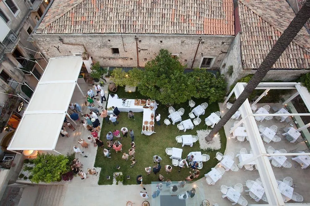 فندق Il Piccolo Giardino Gh ***Superior تاورمينا إيطاليا