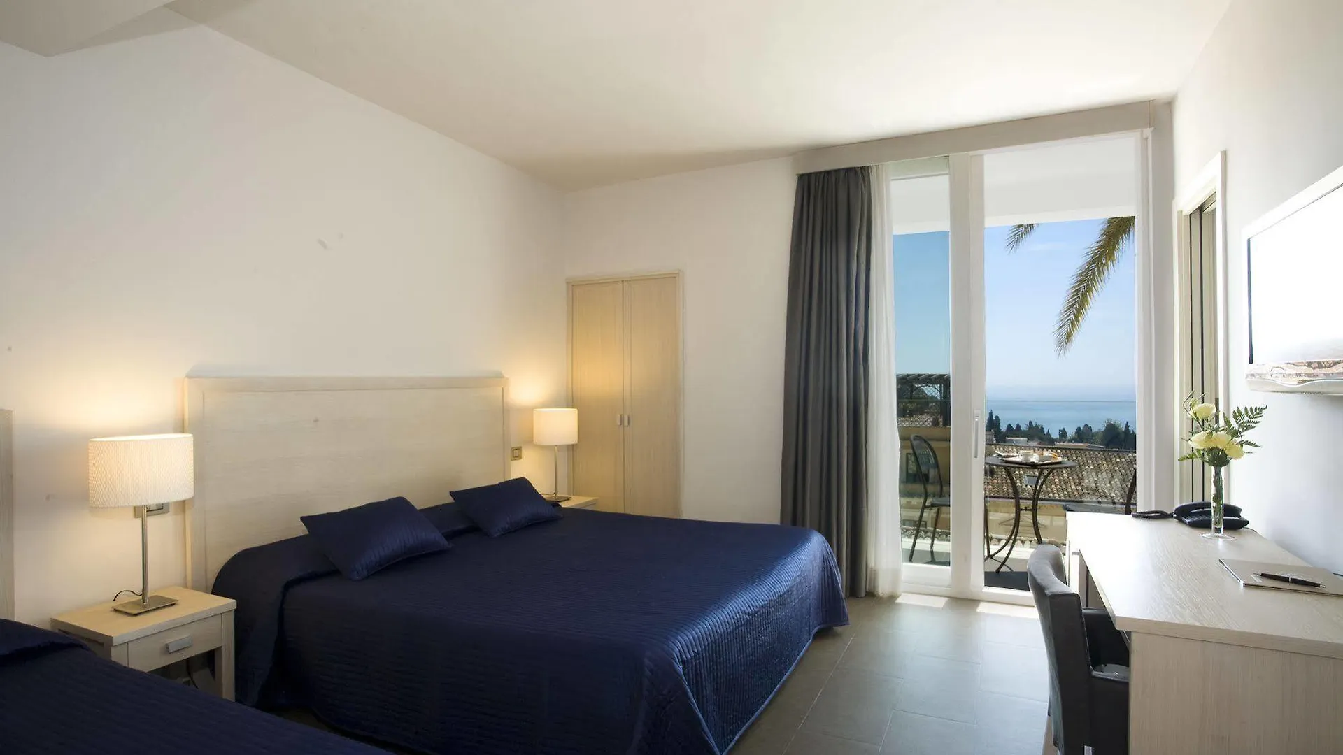 Il Piccolo Giardino Gh ***Superior Hotel Taormina 3*,  Italy